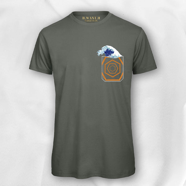 T-shirt Pocket-Mockup "Mirrored Wave" - B.WANT.B - EssentiaL