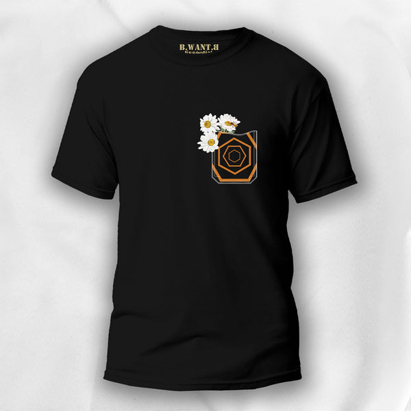 T-shirt Pocket-Mockup "Bee.want.Bee" - B.WANT.B - EssentiaL